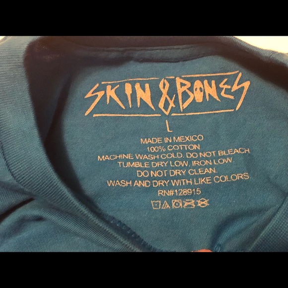 Skin and Bones Chill Vibes Cali TShirt. Size-L - Picture 4 of 4
